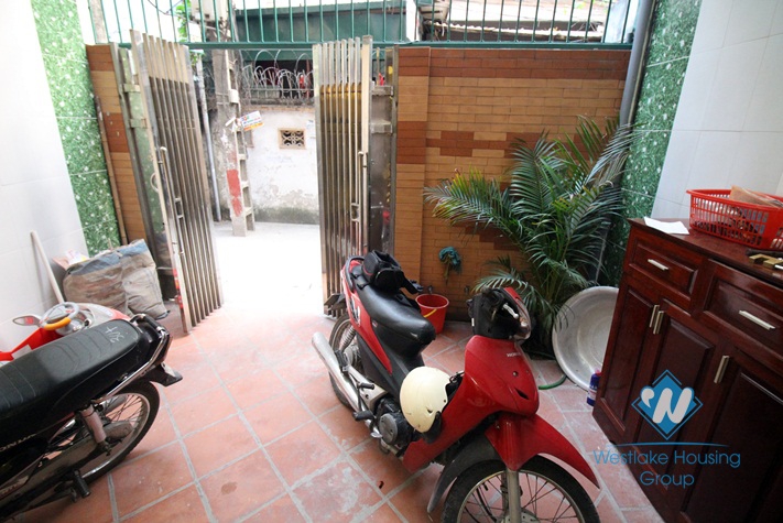 Cheap house for rent in Hoang Hoa Tham, Ba Dinh district, Ha Noi
